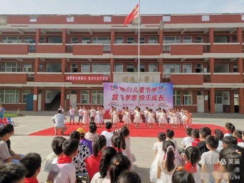 新角色拉拉队员爆料视频,独家爆料视频带你走进激情四溢的赛场瞬间  第3张